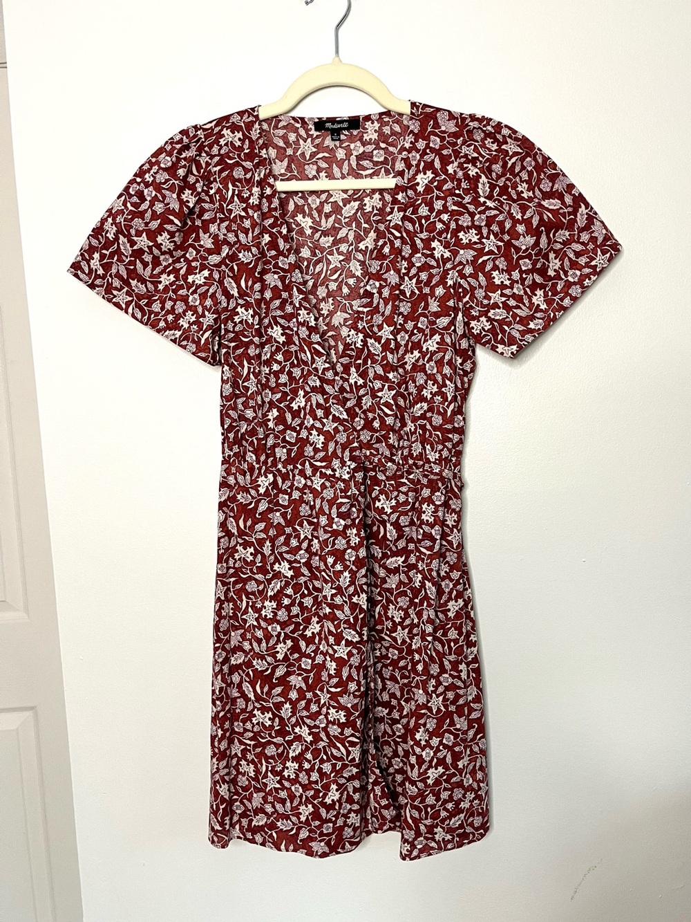 Madewell Maroon White Ditsy Floral Wrap Mini Dress Spring Summer Cottagecore Sm - Picture 2 of 8